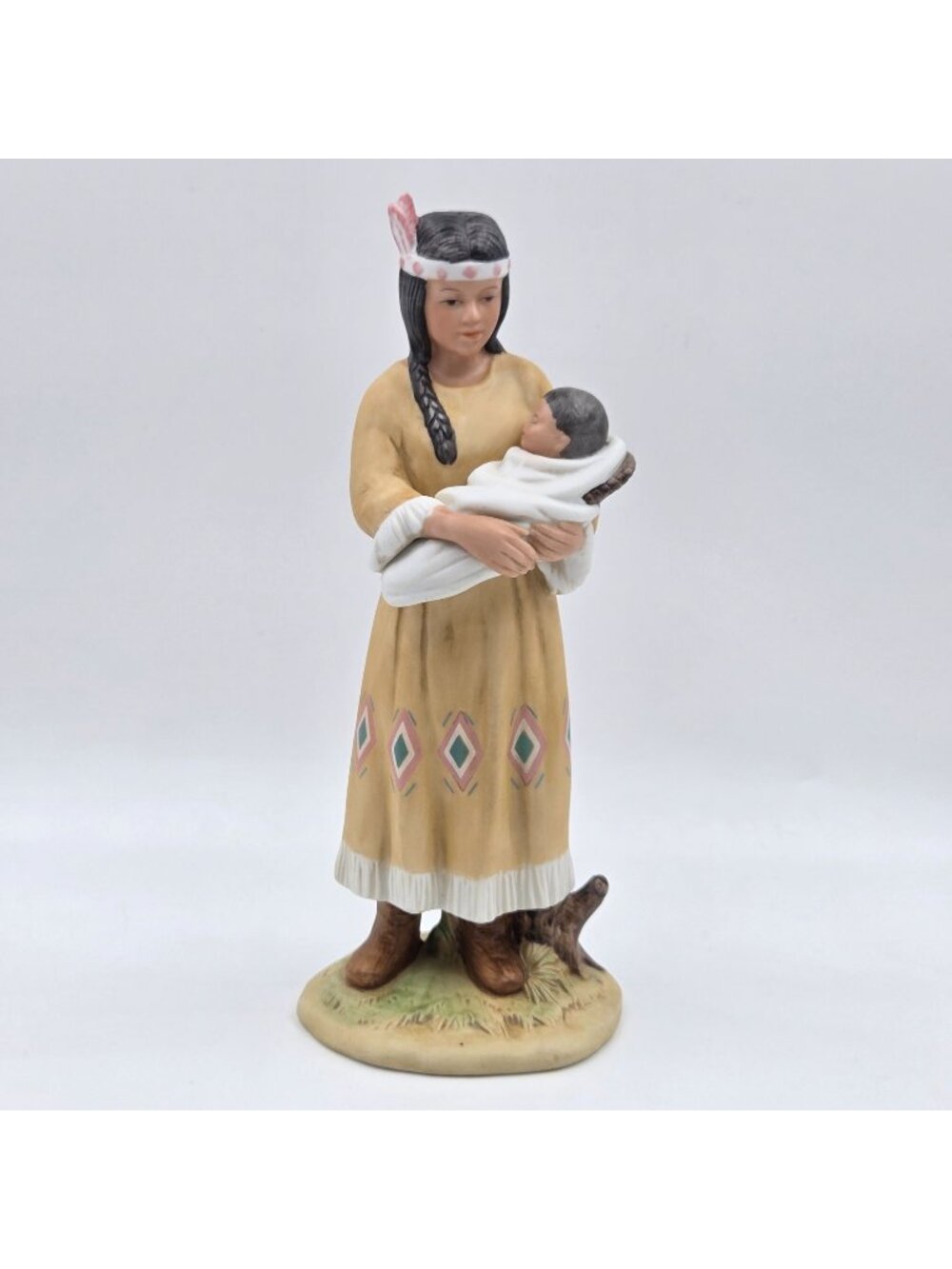 Homco Native American Woman Holding Baby Figurine #1447 Porcelain 1990s